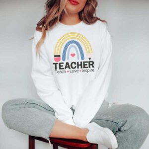 Teacher embroidery teach